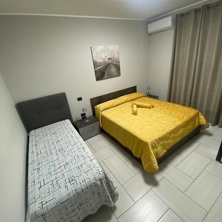 Casa Giuly 181 Bed & Breakfast Наполи Екстериор снимка